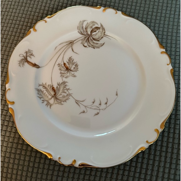 Du Barry by Heinrich H&C Dinner Plates - Picture 2 of 4